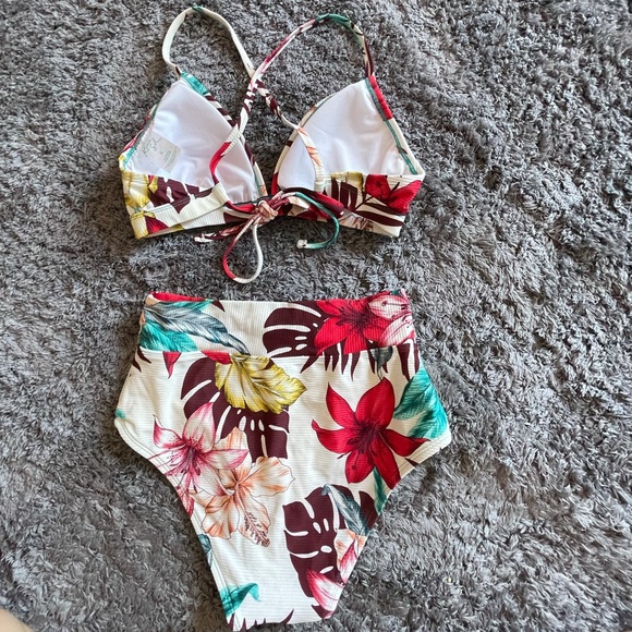 High Wasted Ribbed Bikini - Picture 9 of 11